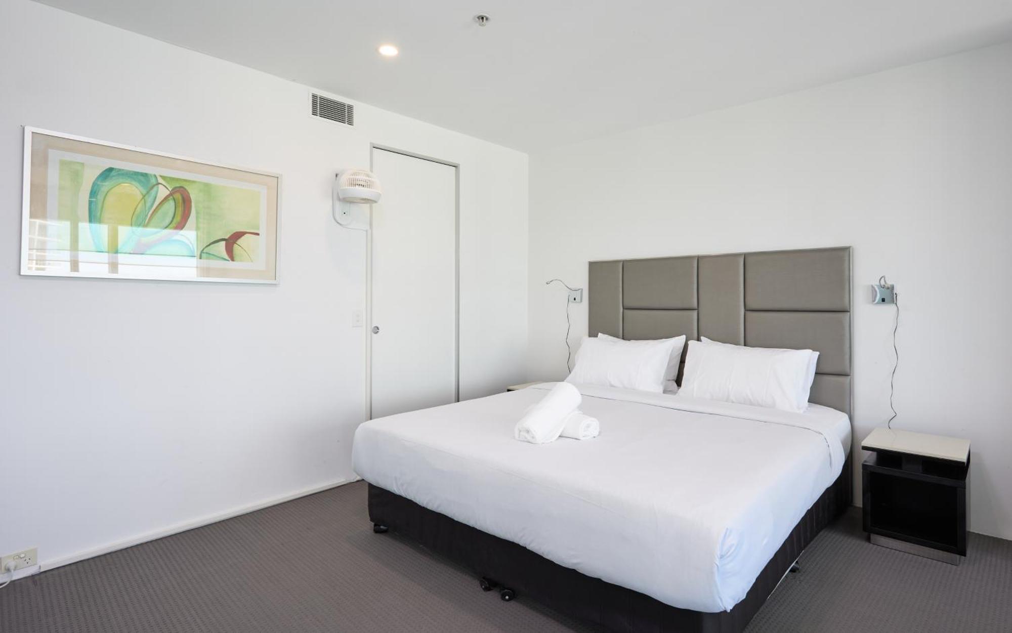 Serain Residences On 9 Hamilton Avenue Gold Coast Kültér fotó