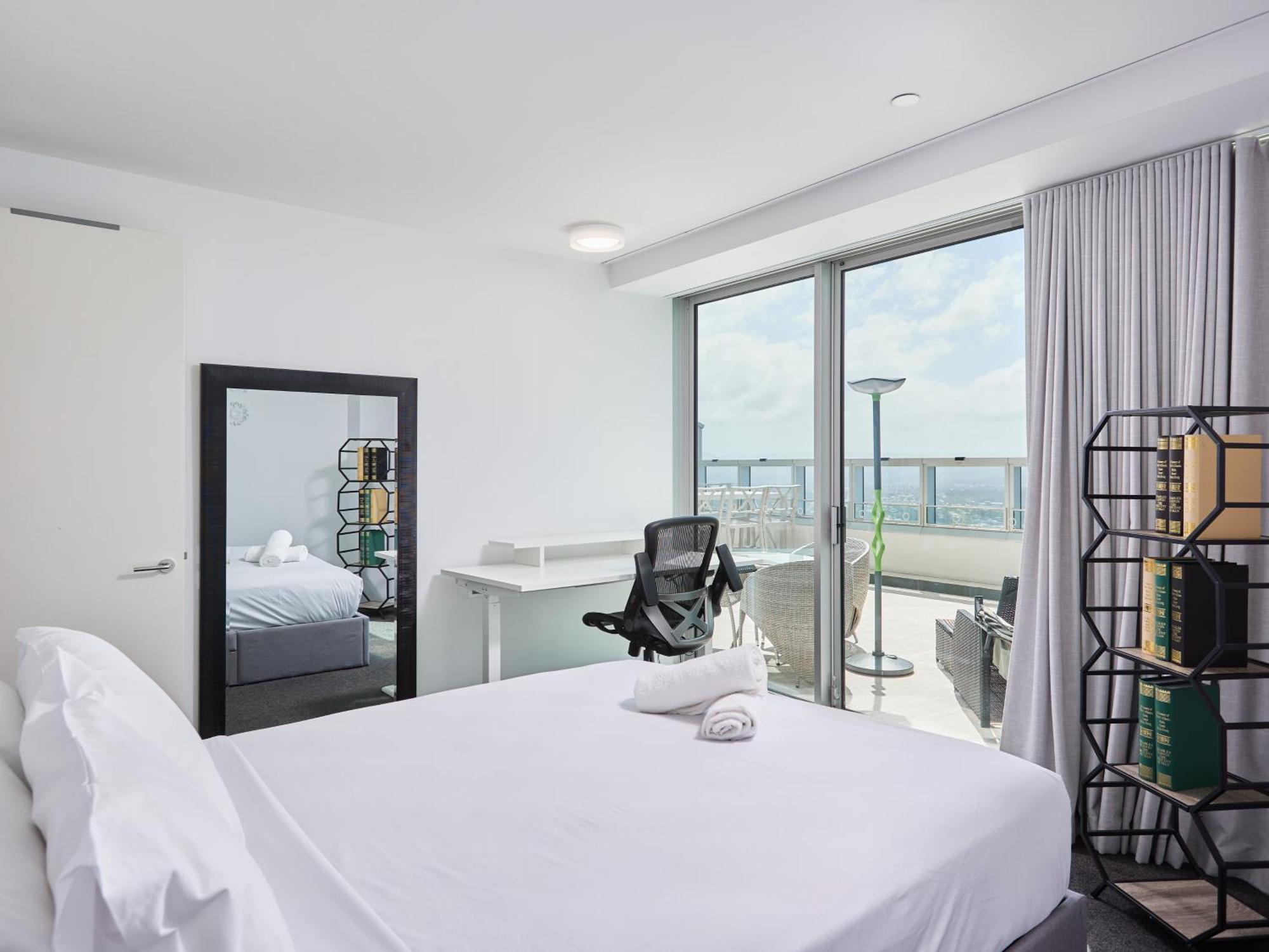 Serain Residences On 9 Hamilton Avenue Gold Coast Kültér fotó